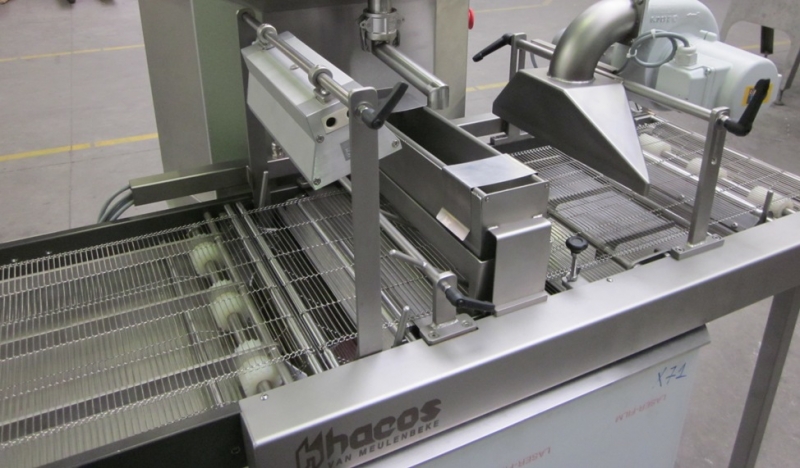 Prídavné zariadenie pre automatické temperovacie zariadenie