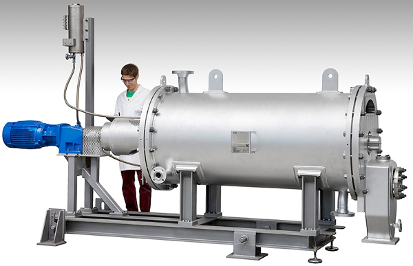 Horizontal thin film evaporators