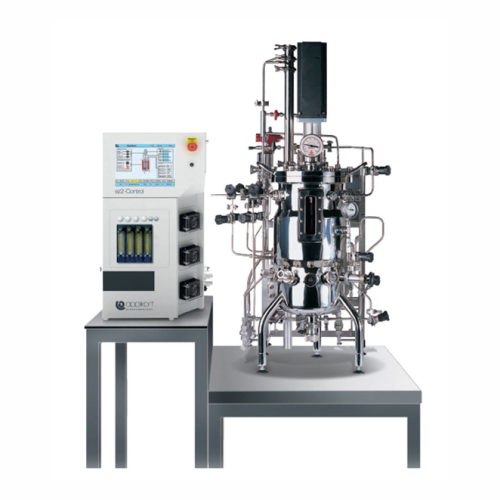 Stolový bioreaktor na mikrobiálne a bunkové kultúry