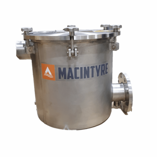 Inline chocolate filter for large particle removal